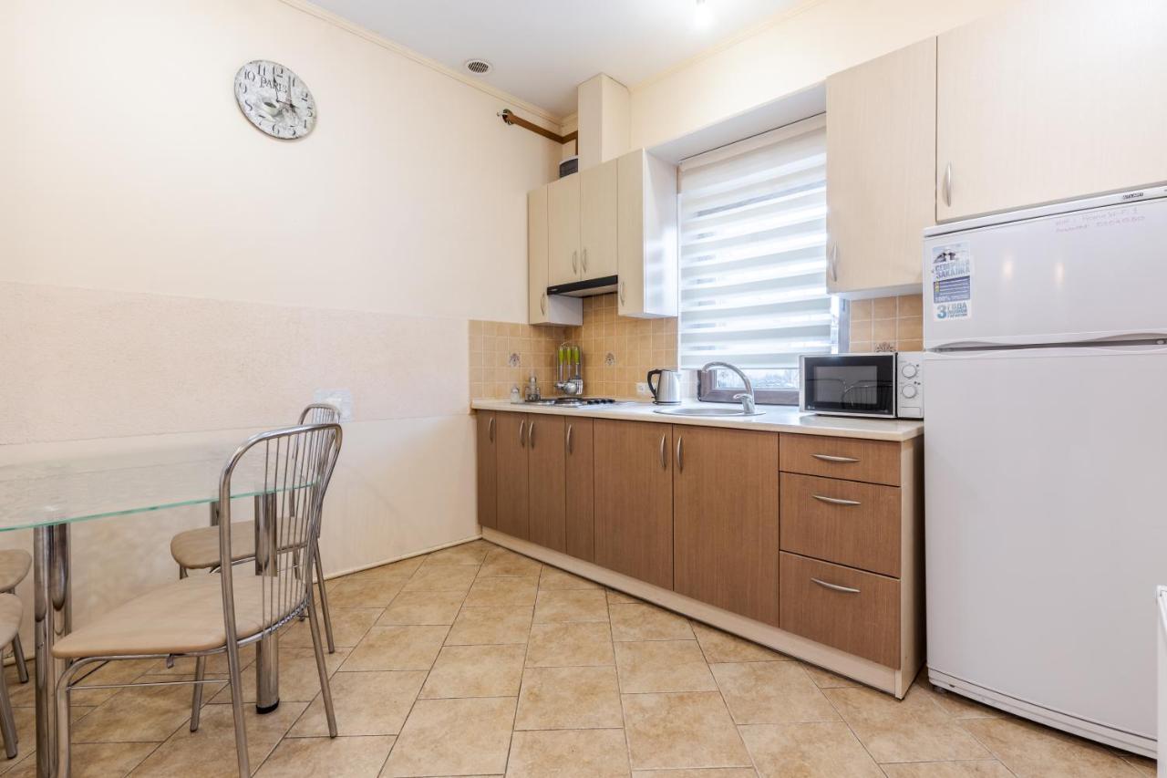 Mangal And Terrace In Center Apartment ลวีฟ ภายนอก รูปภาพ